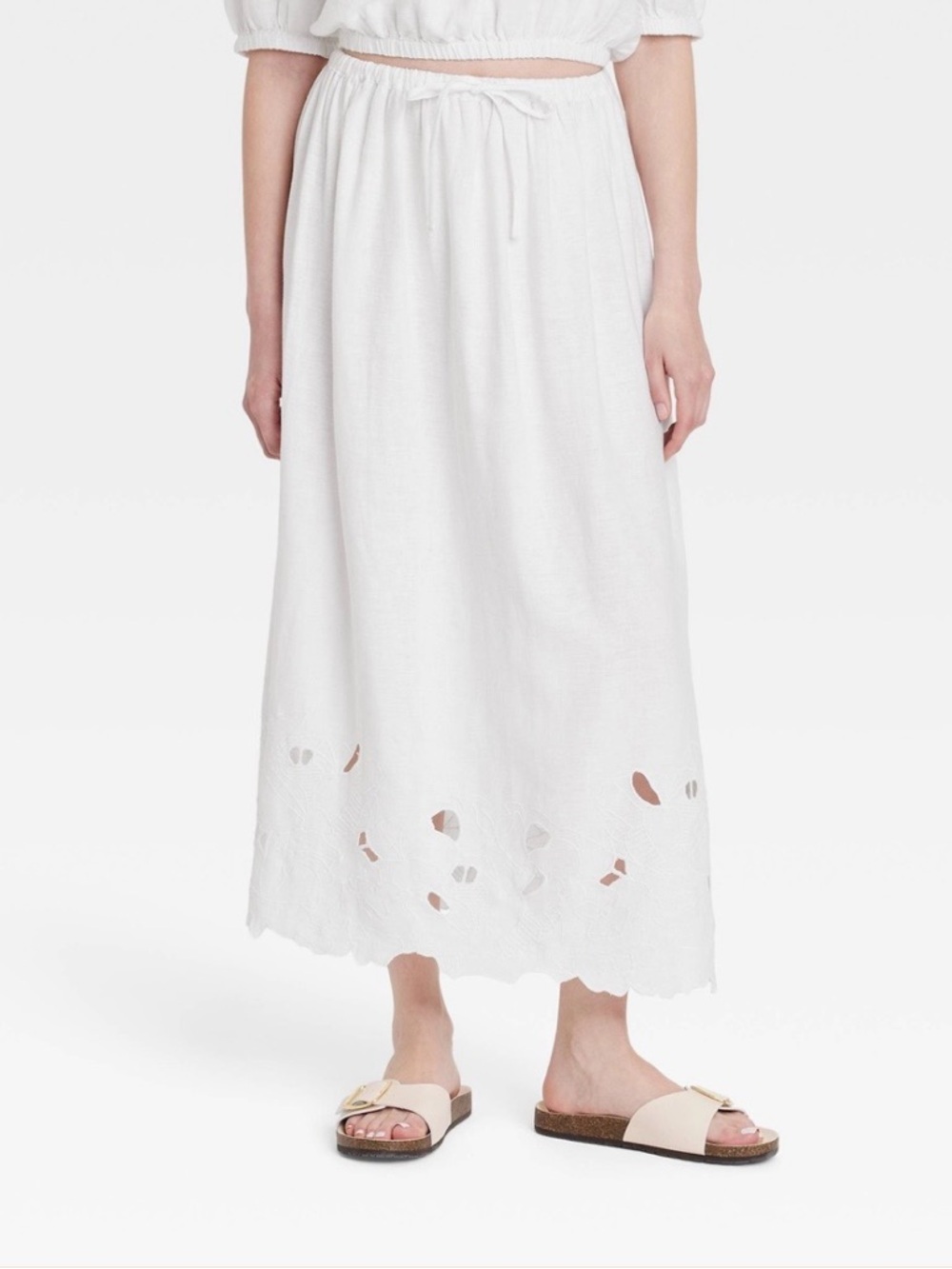 Universal Thread Linen/Rayon blend White Eyelet Maxi Skirt